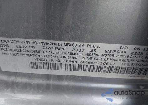 2011 Volkswagen Jetta Sportwagen 2.0L Tdi from USA, damaged, VIN 3VWPL7AJ8BM716647